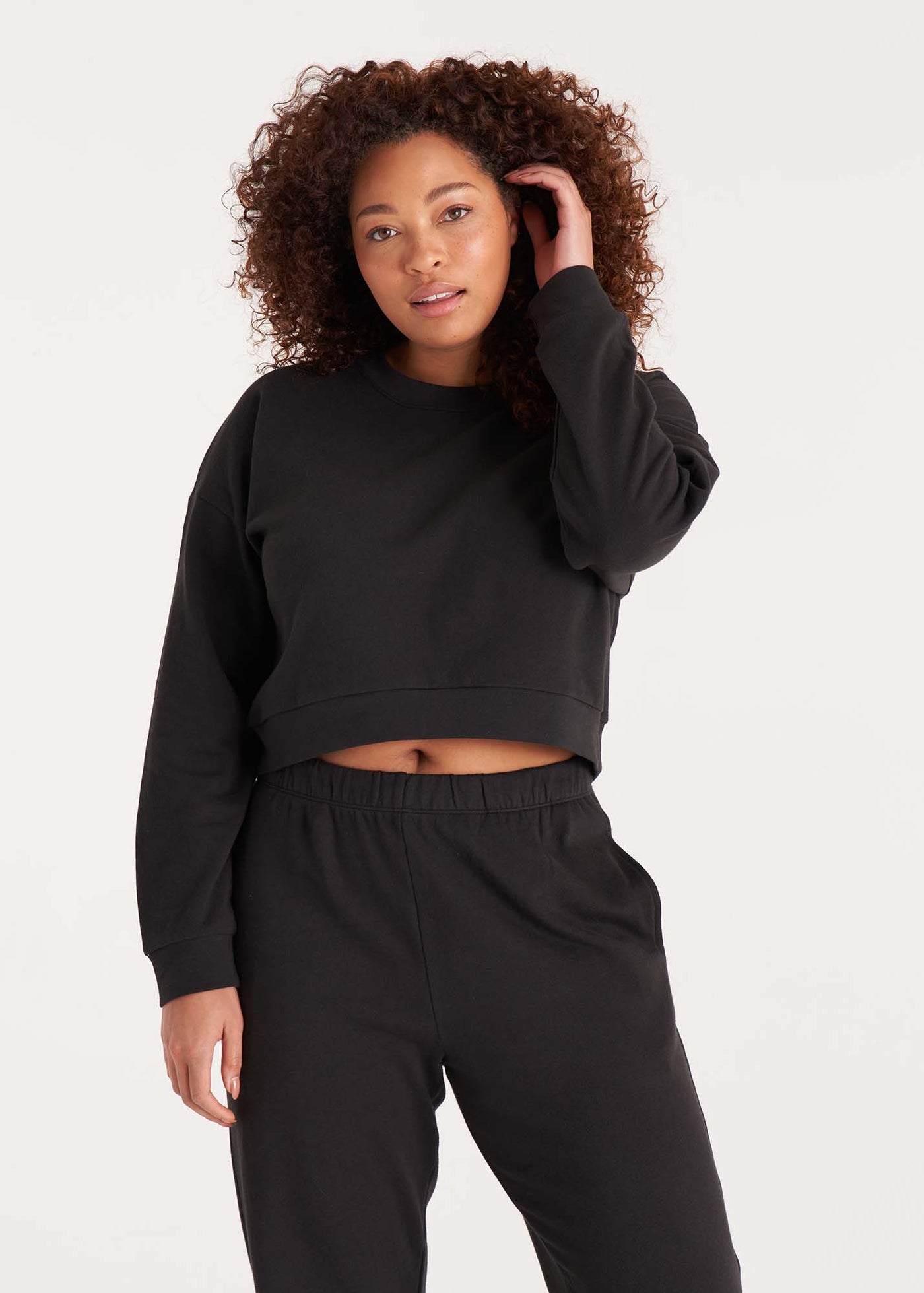 The Cropped Sweatshirt – The Standard Stitch